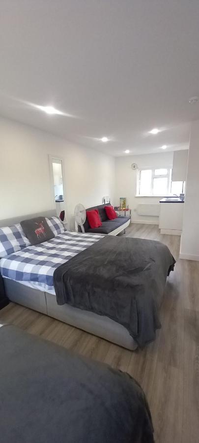 Stylish Home From Home Orpington Luaran gambar