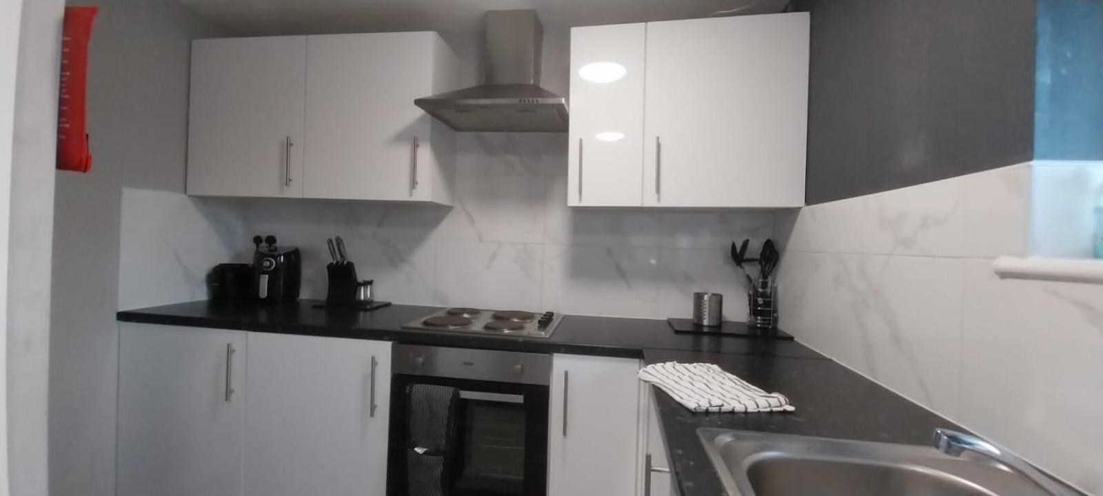 Stylish Home From Home Orpington Luaran gambar